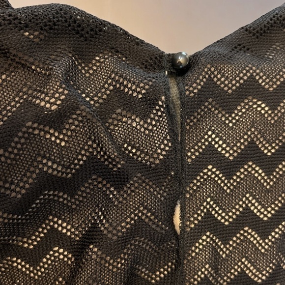 SpeechLess Casual Dress l SIZE M - Picture 3 of 6